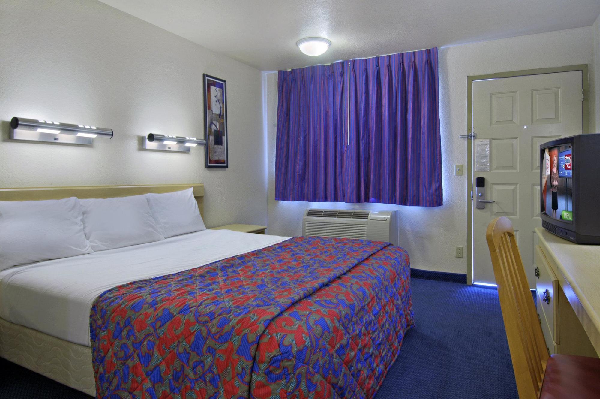 Red Roof Inn Stockton Buitenkant foto